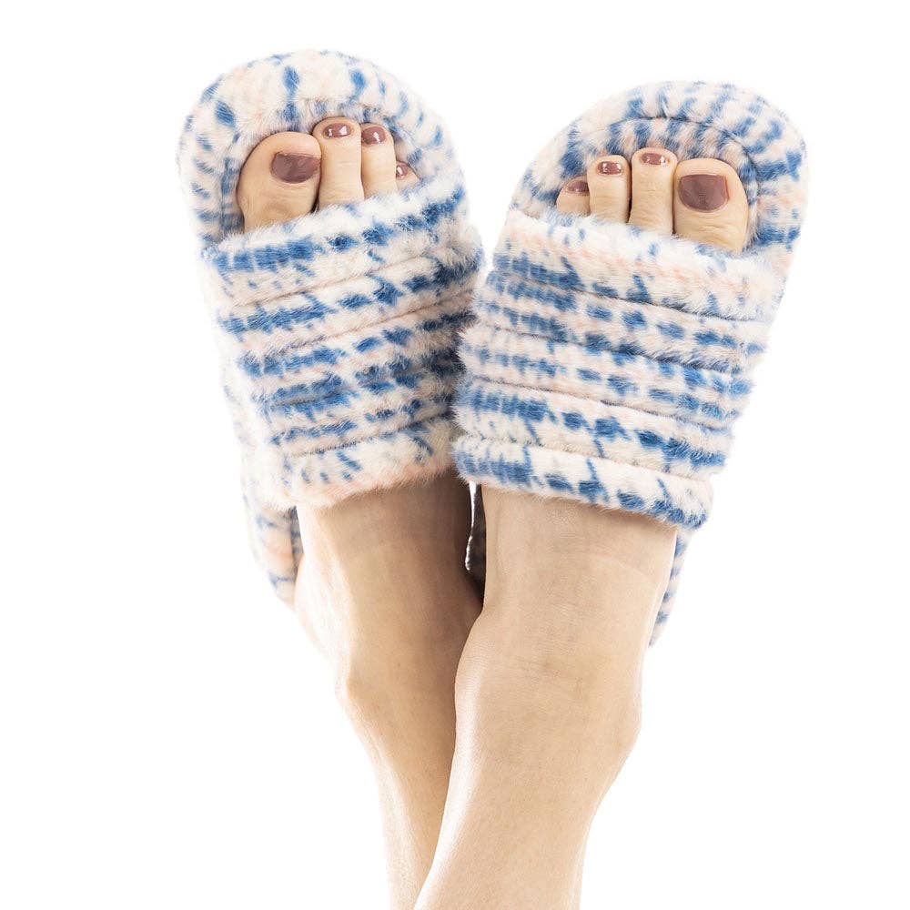 Houndstooth Faux Fur Slippers M/L - Bumble & Bleat Soapery