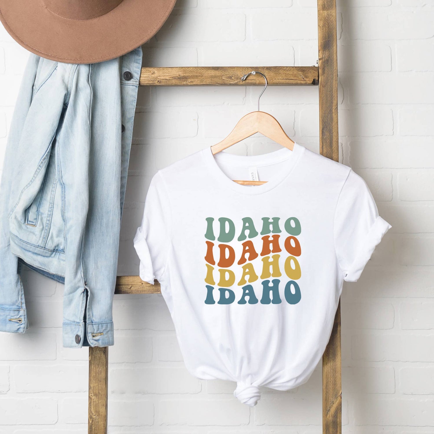 Idaho Retro Wavy | Short Sleeve Graphic Tee M - Bumble & Bleat Soapery